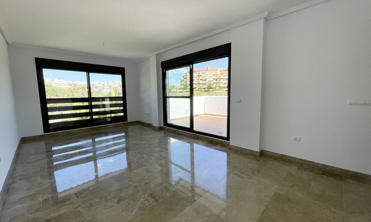 Middle Floor Apartment for sale in Málaga New Golden Mile Costa del Sol Spain - Jacques Olivier Marbella