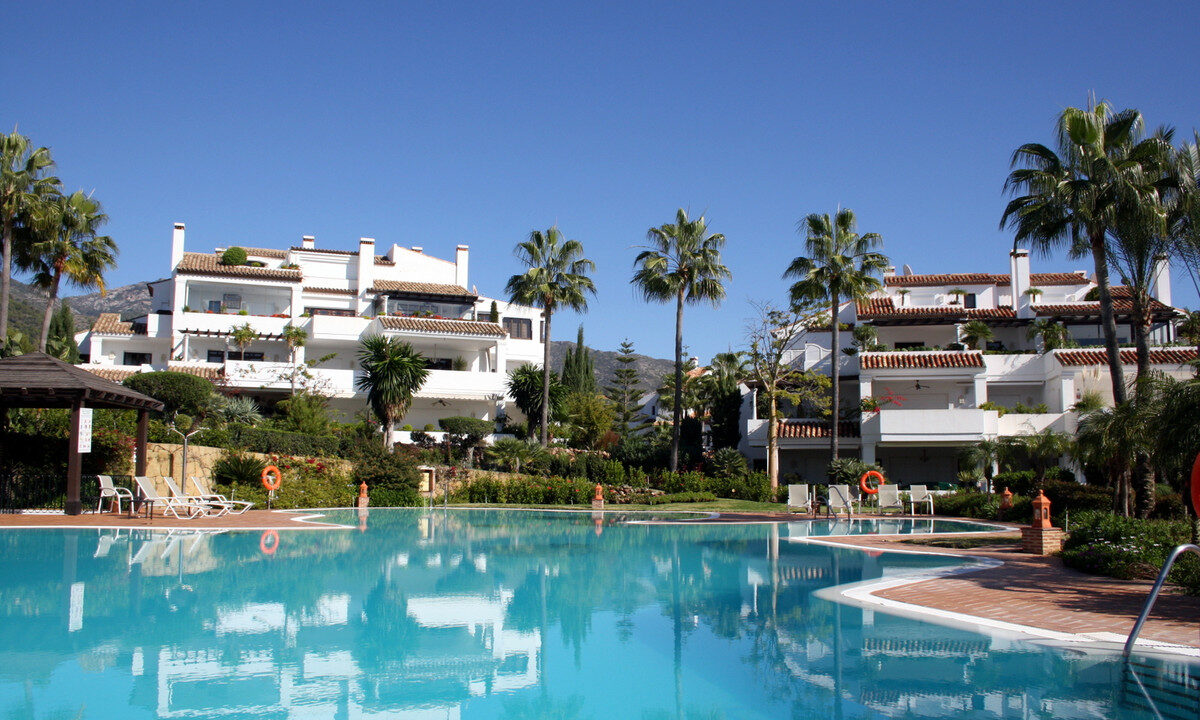Middle Floor Apartment for sale in Málaga Sierra Blanca Costa del Sol Spain - Jacques Olivier Marbella