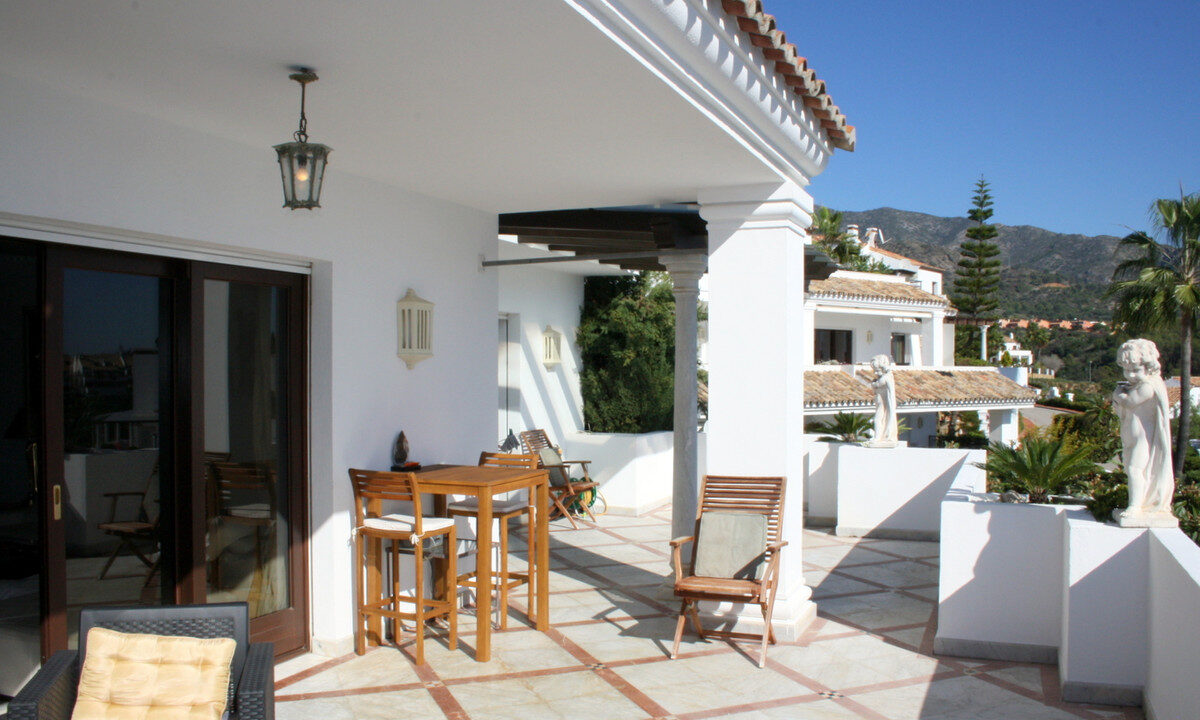 Middle Floor Apartment for sale in Málaga Sierra Blanca Costa del Sol Spain - Jacques Olivier Marbella