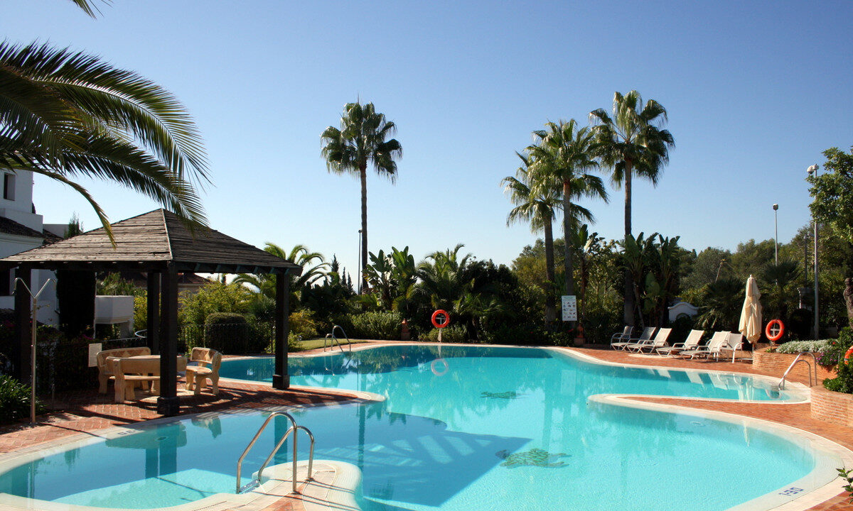 Middle Floor Apartment for sale in Málaga Sierra Blanca Costa del Sol Spain - Jacques Olivier Marbella