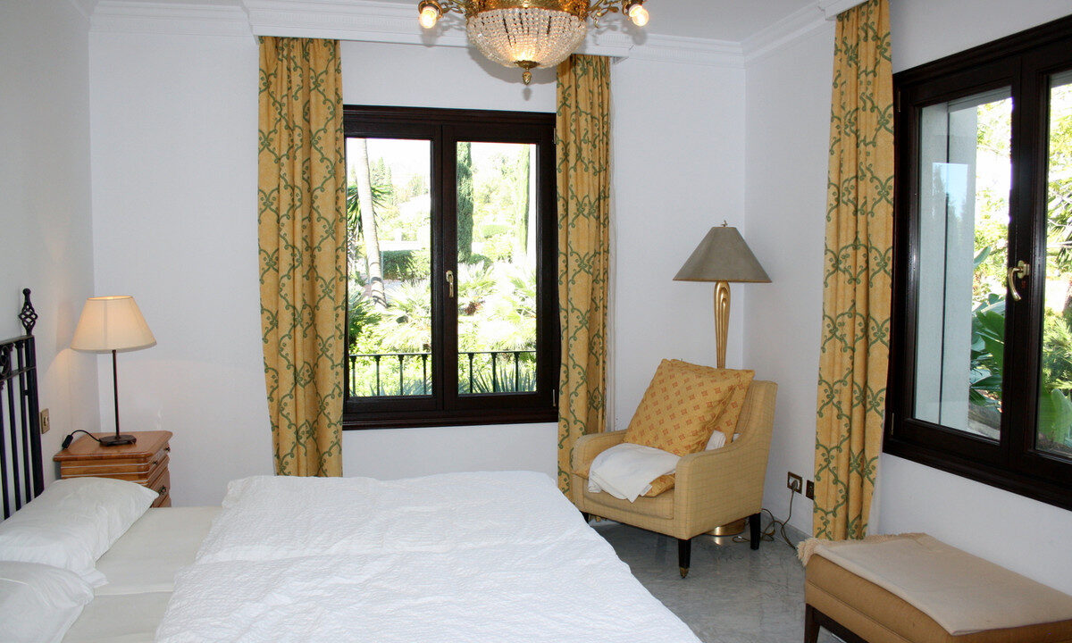 Middle Floor Apartment for sale in Málaga Sierra Blanca Costa del Sol Spain - Jacques Olivier Marbella