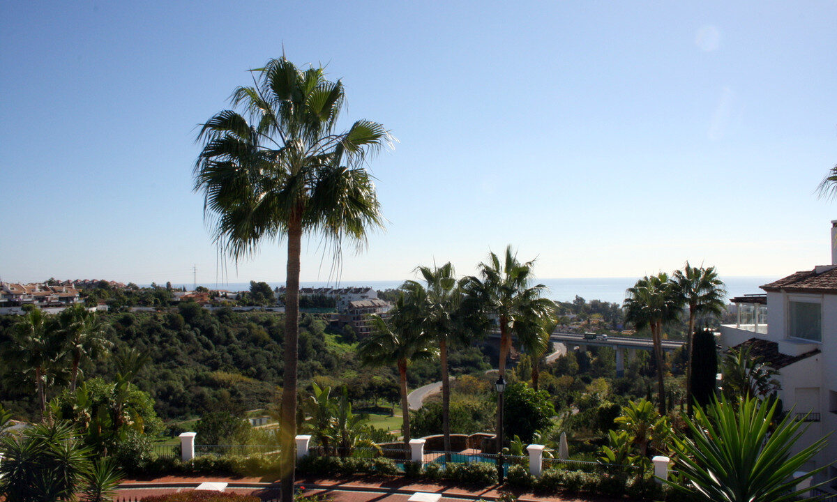 Middle Floor Apartment for sale in Málaga Sierra Blanca Costa del Sol Spain - Jacques Olivier Marbella