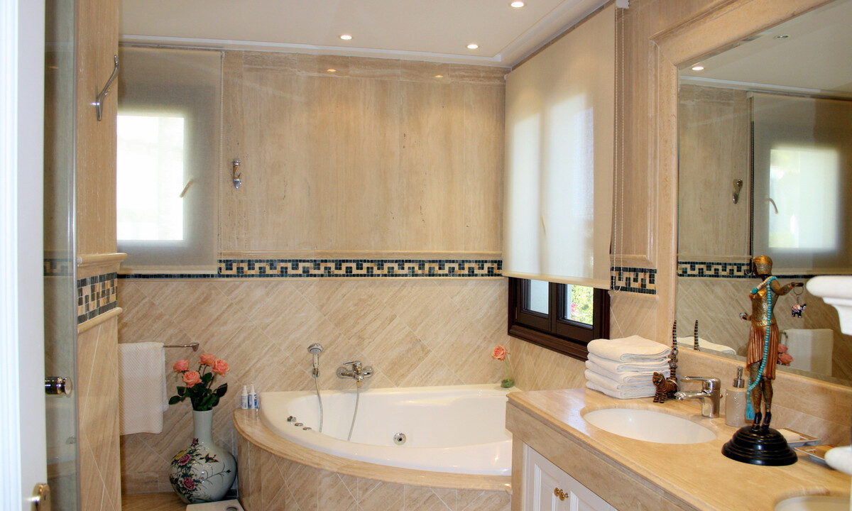 Middle Floor Apartment for sale in Málaga Sierra Blanca Costa del Sol Spain - Jacques Olivier Marbella