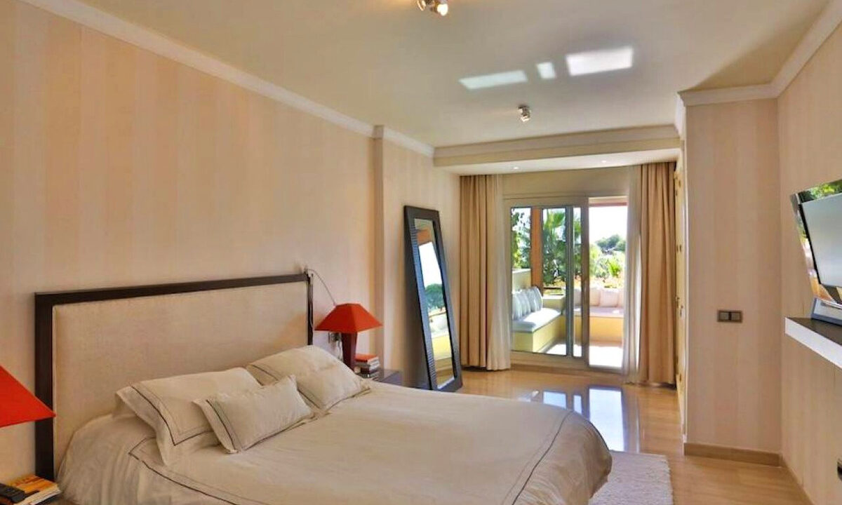 Ground Floor Apartment for sale in Málaga Sierra Blanca Costa del Sol Spain - Jacques Olivier Marbella