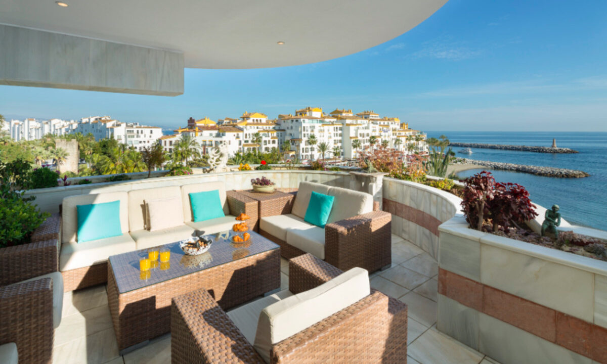 Penthouse for sale in Málaga Puerto Banús Costa del Sol Spain - Jacques Olivier Marbella