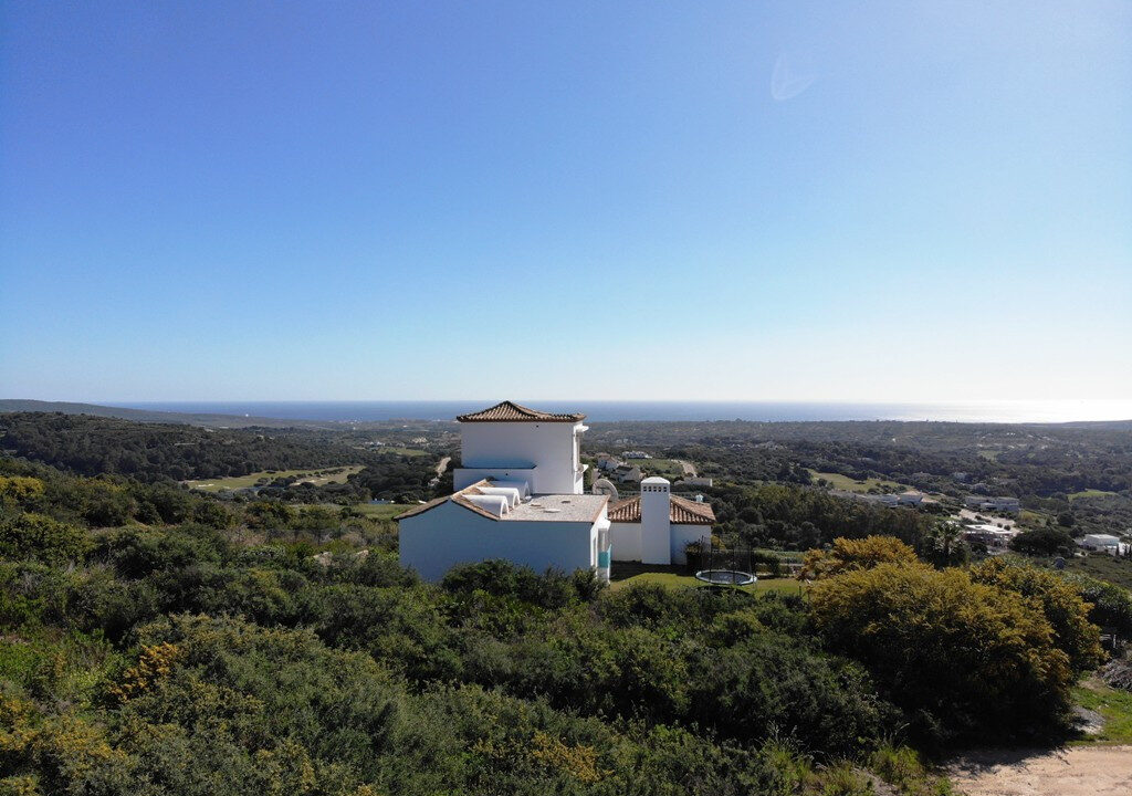 Detached Villa for sale in Cádiz San Roque Costa del Sol Spain - Jacques Olivier Marbella