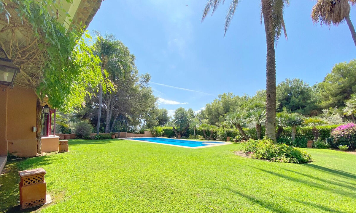 Detached Villa for sale in Málaga Sierra Blanca Costa del Sol Spain - Jacques Olivier Marbella