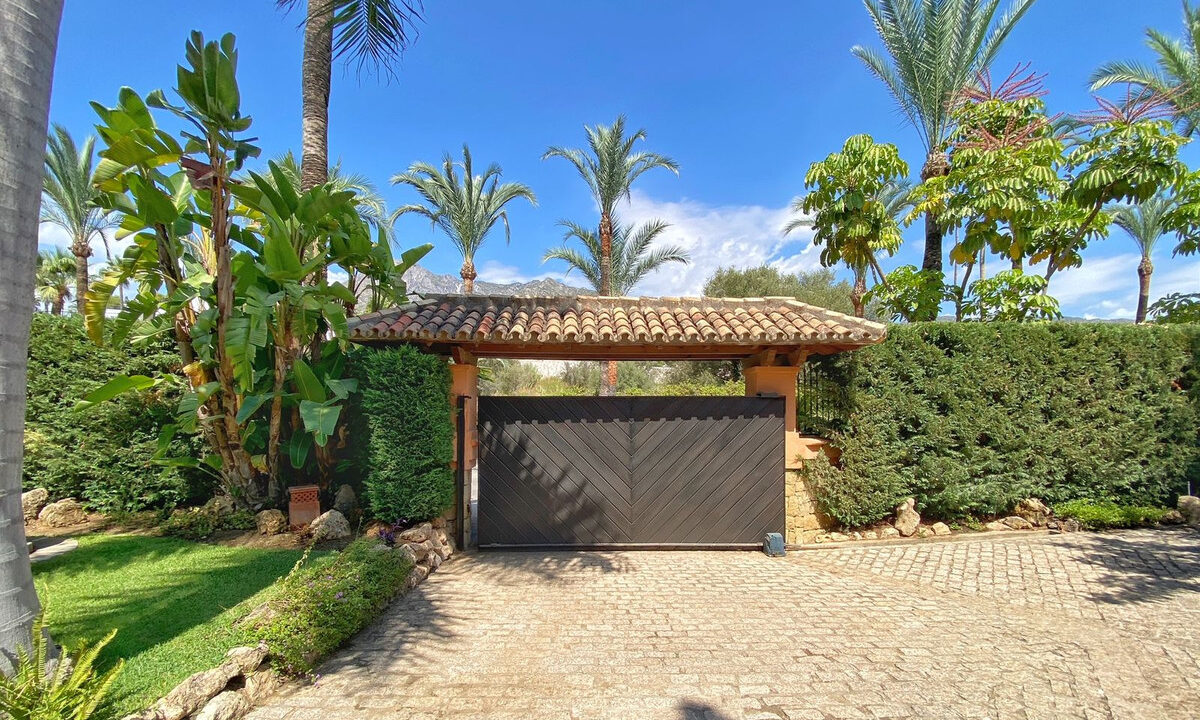 Detached Villa for sale in Málaga Sierra Blanca Costa del Sol Spain - Jacques Olivier Marbella
