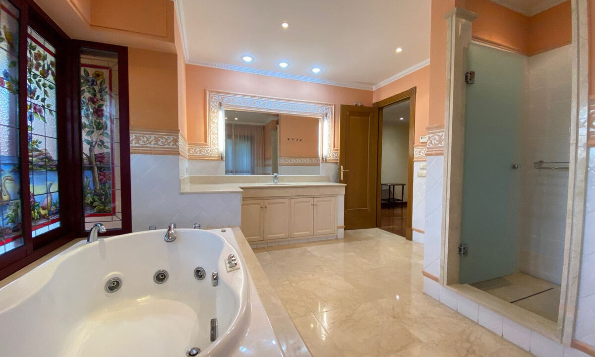 Detached Villa for sale in Málaga Sierra Blanca Costa del Sol Spain - Jacques Olivier Marbella