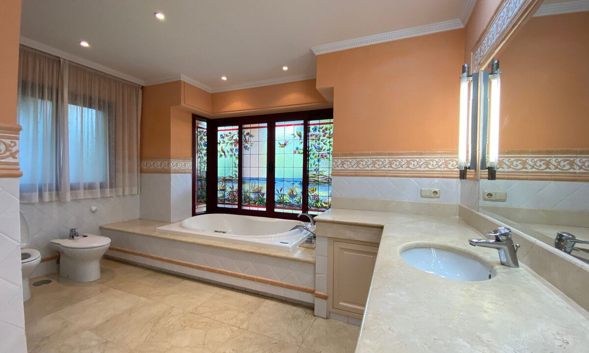 Detached Villa for sale in Málaga Sierra Blanca Costa del Sol Spain - Jacques Olivier Marbella
