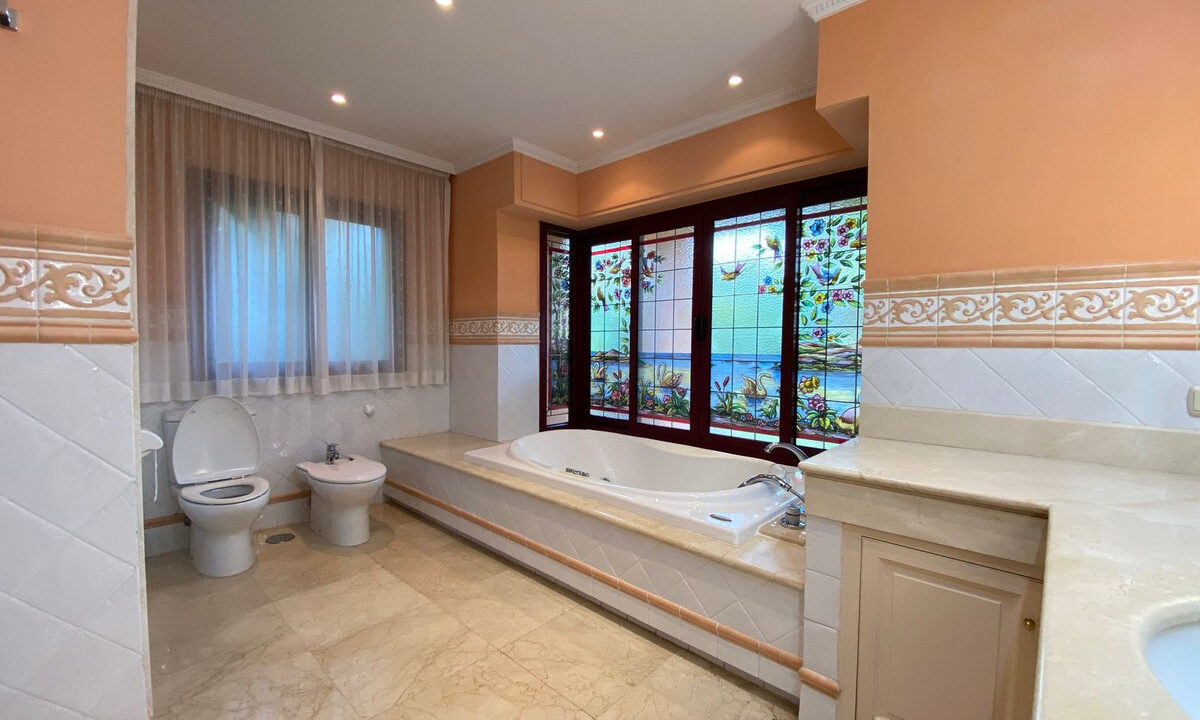 Detached Villa for sale in Málaga Sierra Blanca Costa del Sol Spain - Jacques Olivier Marbella