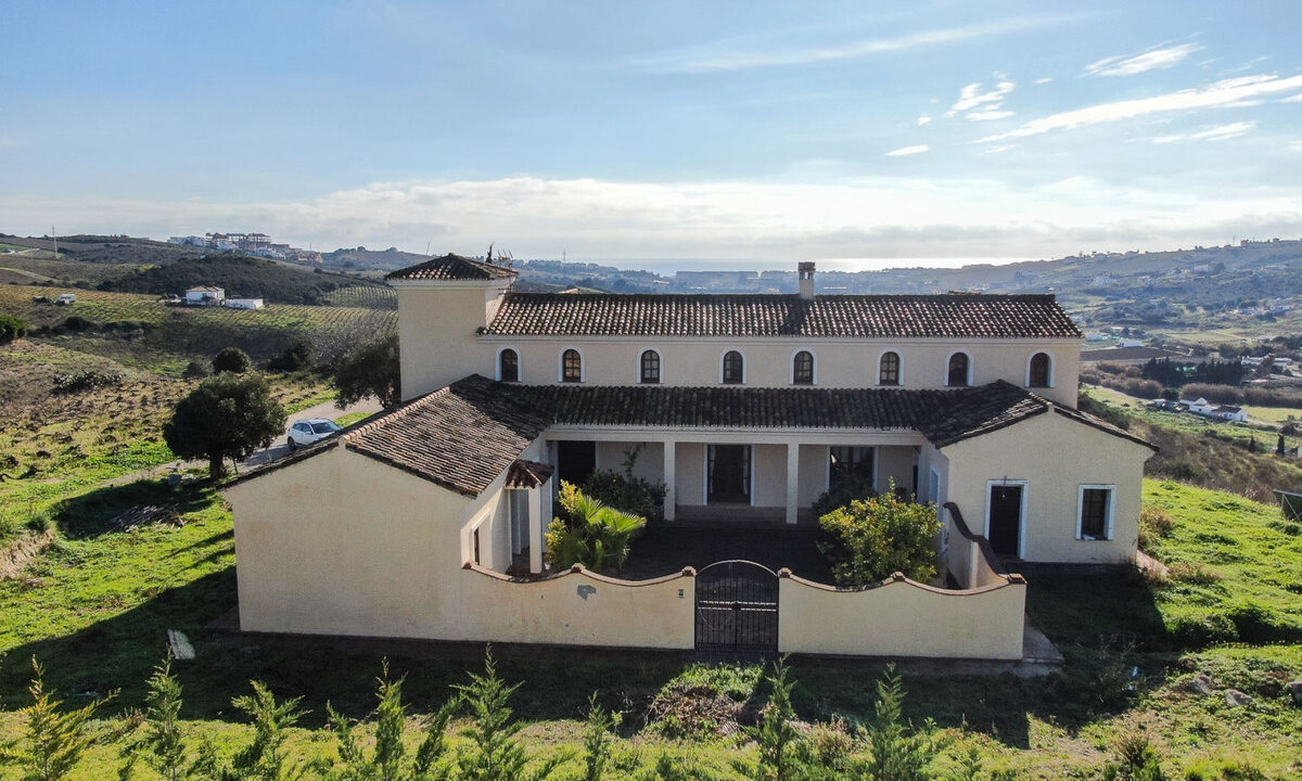 Finca - Cortijo for sale in Málaga Casares Costa del Sol Spain - Jacques Olivier Marbella