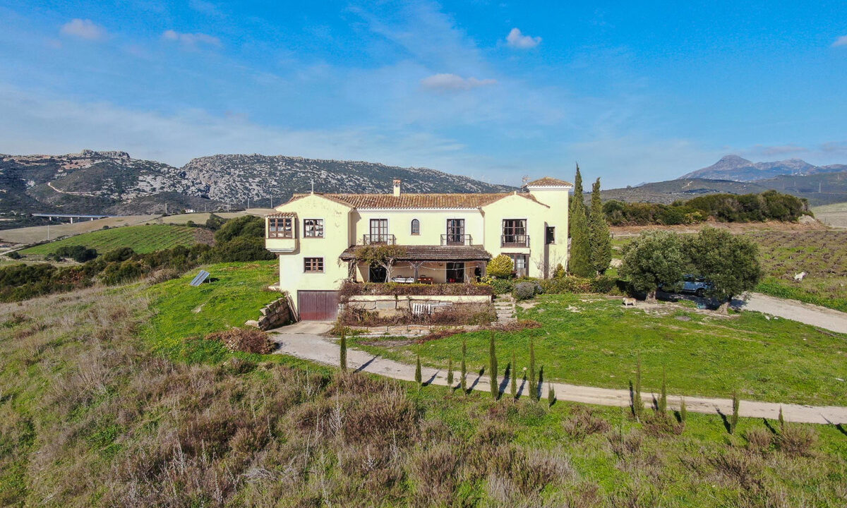 Finca - Cortijo for sale in Málaga Casares Costa del Sol Spain - Jacques Olivier Marbella