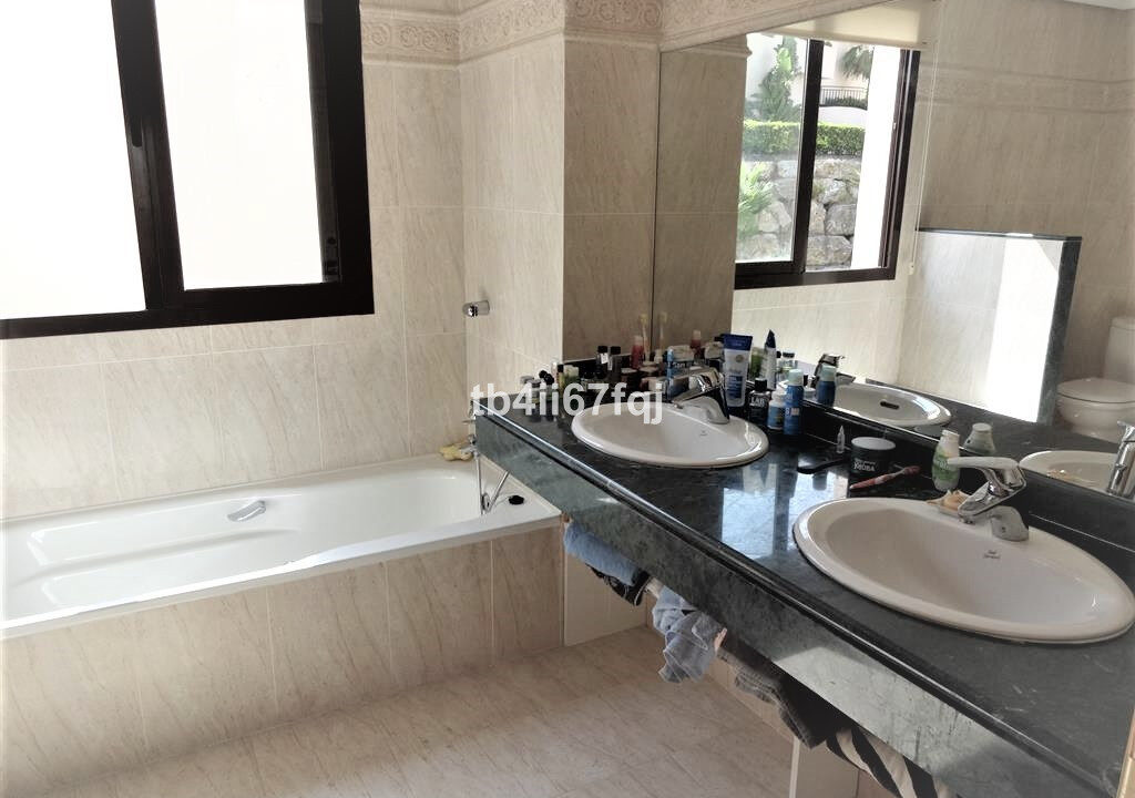 Penthouse for sale in Málaga Benahavís Costa del Sol Spain - Jacques Olivier Marbella