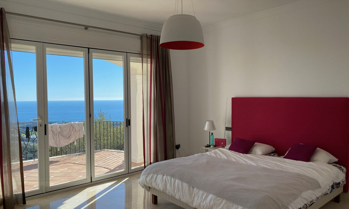 Detached Villa for sale in Málaga Altos de los Monteros Costa del Sol Spain - Jacques Olivier Marbella