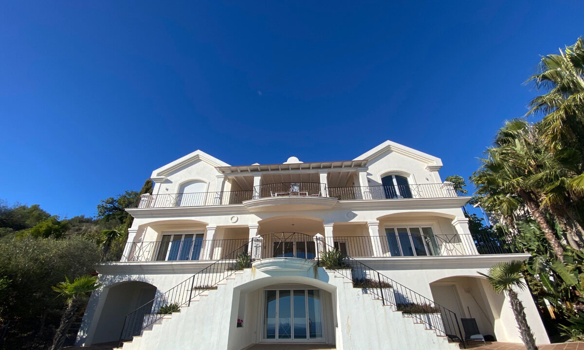 Detached Villa for sale in Málaga Altos de los Monteros Costa del Sol Spain - Jacques Olivier Marbella