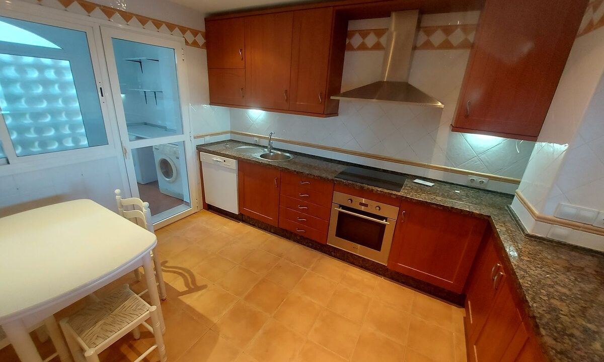 Townhouse for sale in Málaga La Duquesa Costa del Sol Spain - Jacques Olivier Marbella