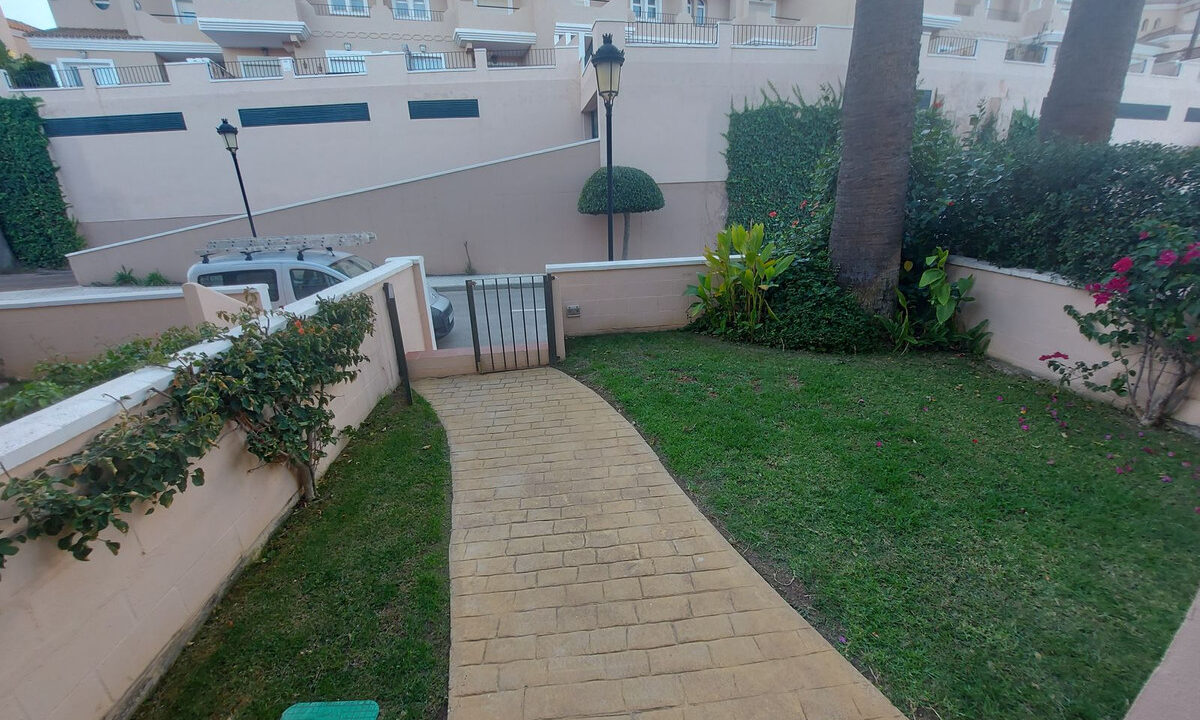 Townhouse for sale in Málaga La Duquesa Costa del Sol Spain - Jacques Olivier Marbella