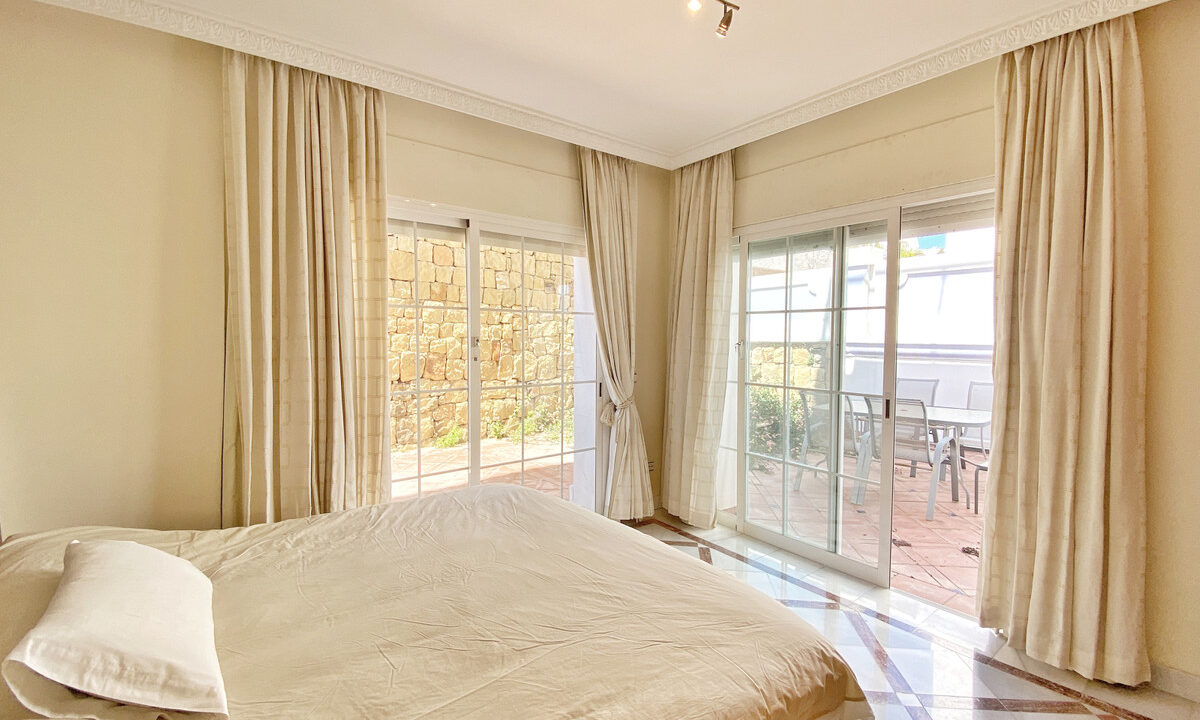 Ground Floor Apartment for sale in Málaga Nueva Andalucía Costa del Sol Spain - Jacques Olivier Marbella