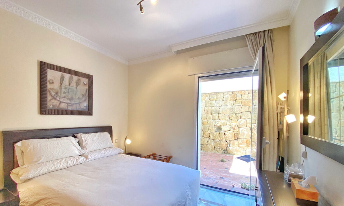 Ground Floor Apartment for sale in Málaga Nueva Andalucía Costa del Sol Spain - Jacques Olivier Marbella