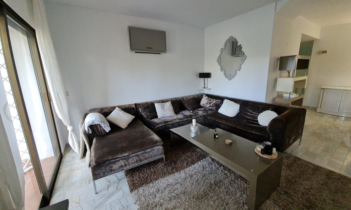 Townhouse for sale in Málaga Nueva Andalucía Costa del Sol Spain - Jacques Olivier Marbella