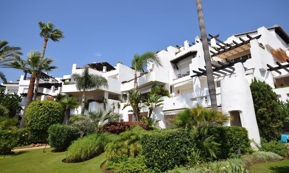 Middle Floor Apartment for sale in Málaga Costalita Costa del Sol Spain - Jacques Olivier Marbella