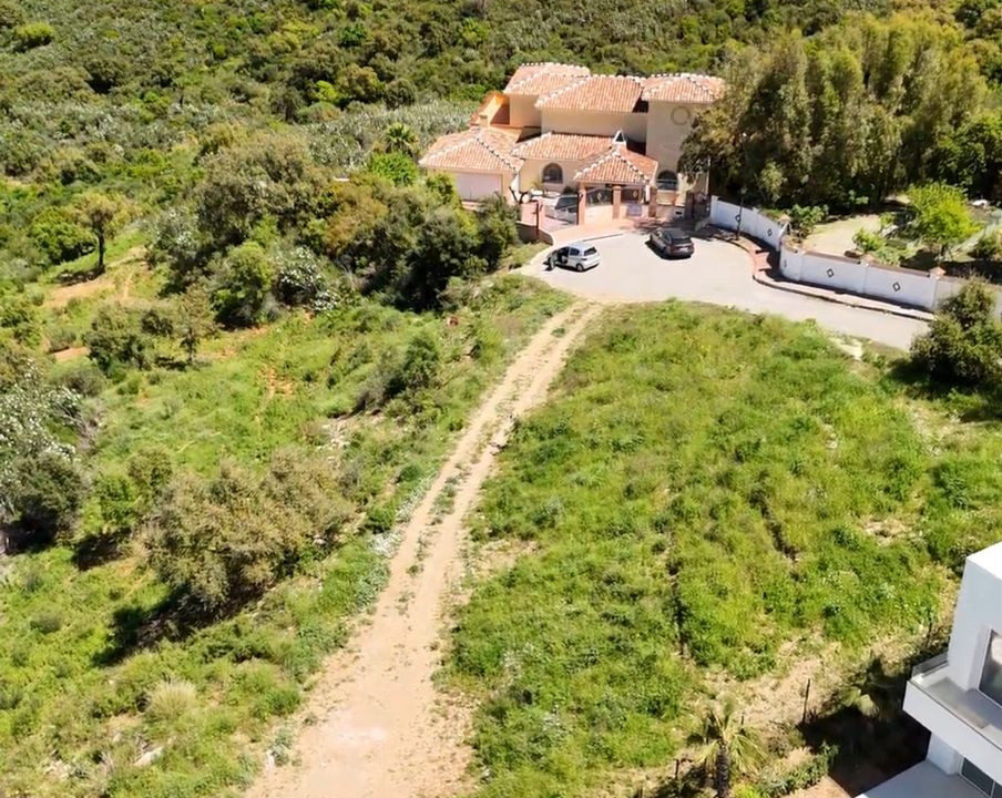 Residential Plot for sale in Málaga La Mairena Costa del Sol Spain - Jacques Olivier Marbella