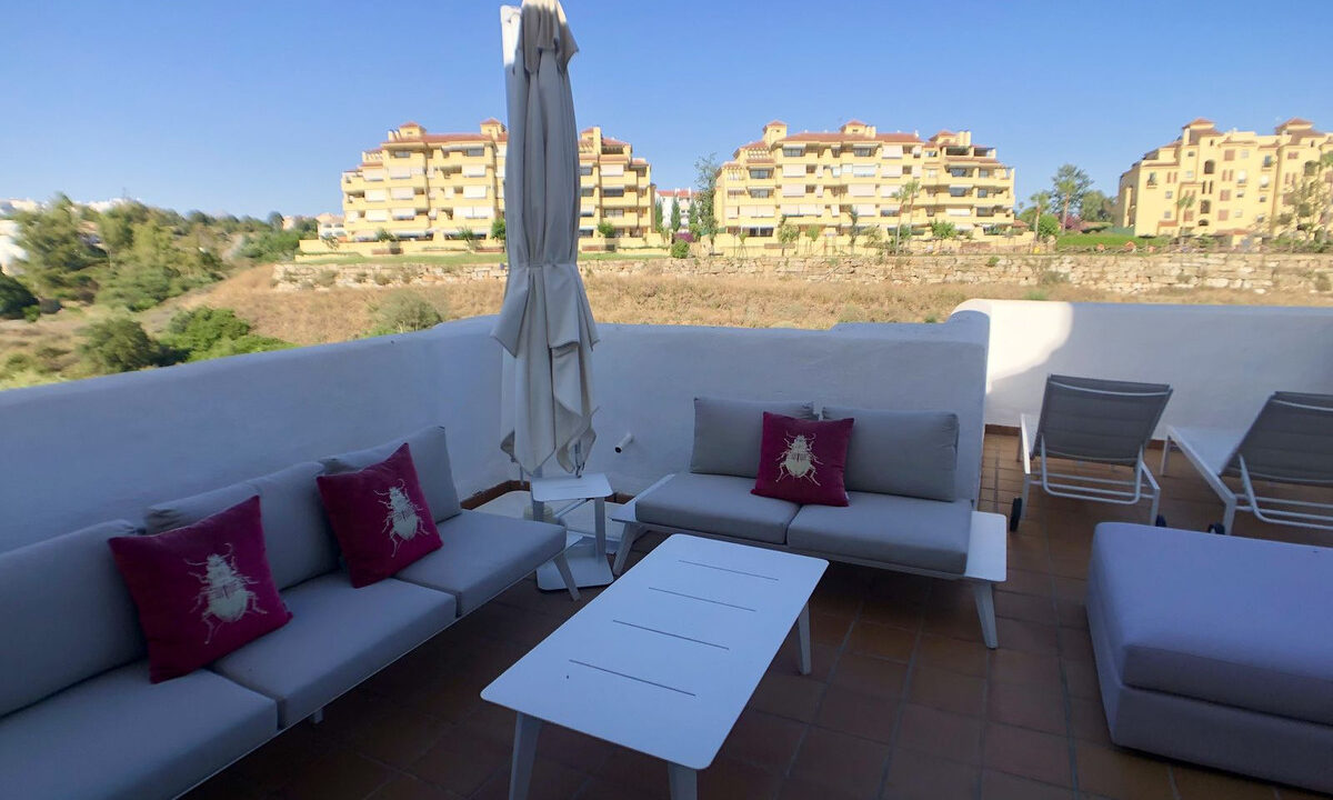 Middle Floor Apartment for sale in Málaga New Golden Mile Costa del Sol Spain - Jacques Olivier Marbella