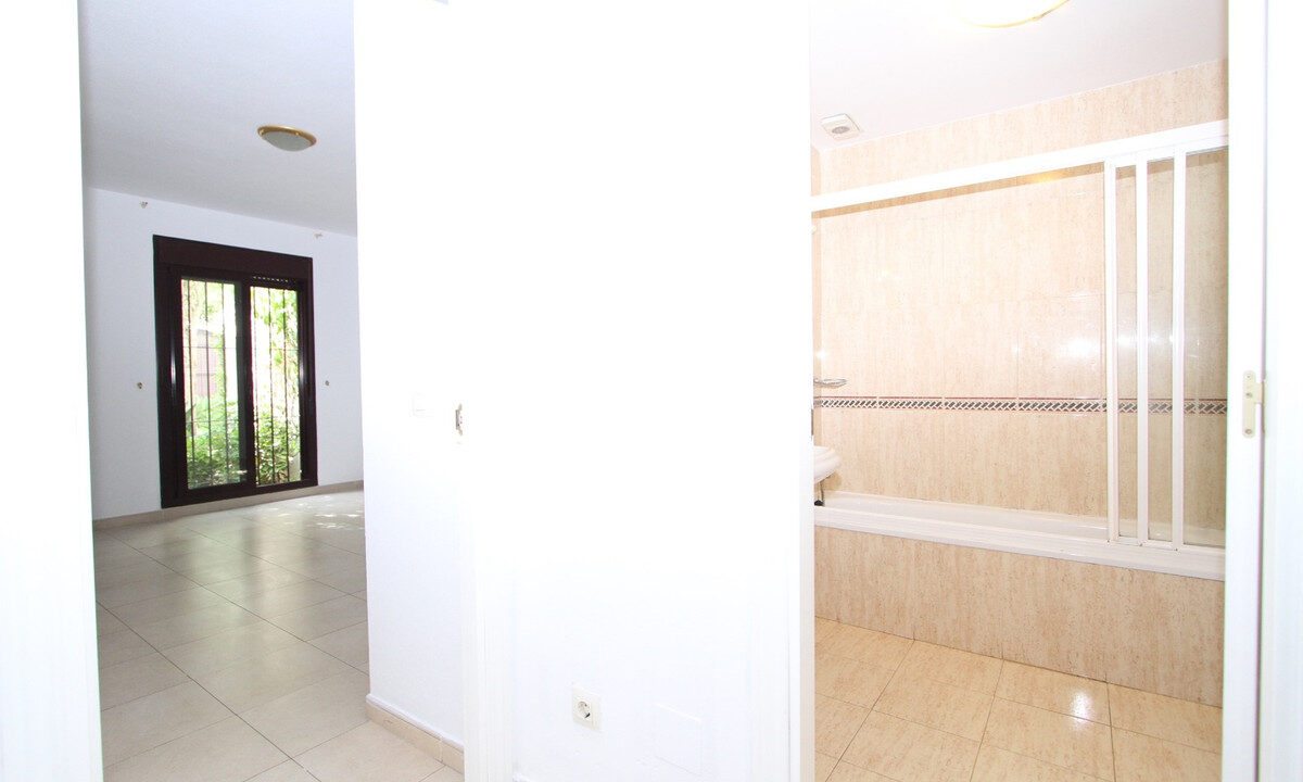 Ground Floor Apartment for sale in Málaga Nueva Andalucía Costa del Sol Spain - Jacques Olivier Marbella